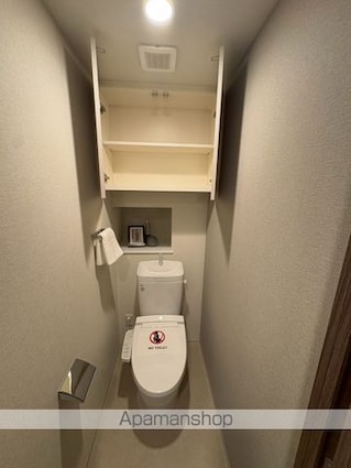 プレディアコート三軒茶屋[1LDK/36.16m2]のトイレ
