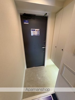 レジディア中落合Ａ棟[1R/26.18m2]の玄関