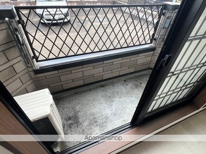 ホワイトキャッスル南小泉ビレジＤ棟[1K/23.79m2]のバルコニー