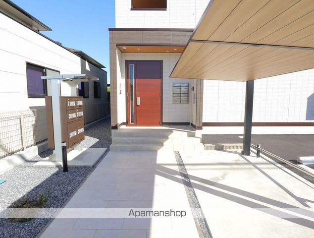 EPOCH RESIDENCEの玄関写真
