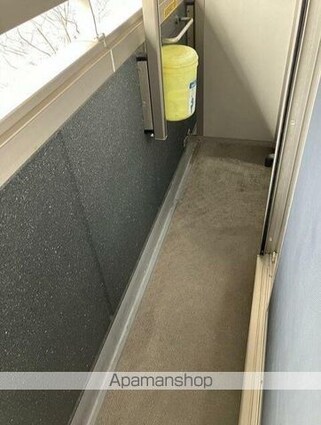 プロウノン高砂[1K/26.04m2]のバルコニー