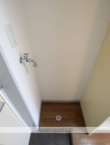 ホワイトロードB館2号棟の内装写真