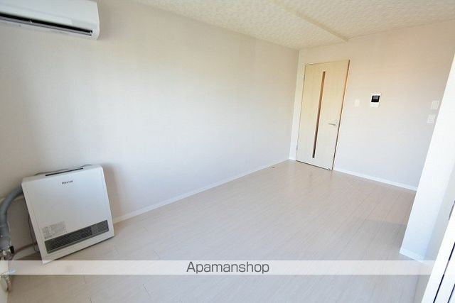 CITY RESIDENCE月寒中央の内装写真