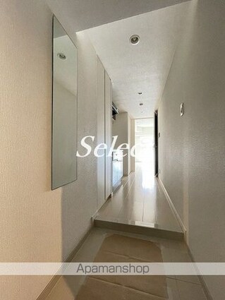 神奈川県横浜市南区二葉町１丁目[1K/27.5m2]の玄関