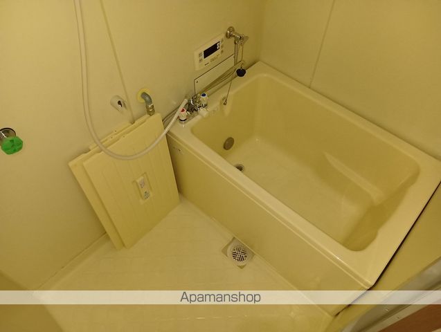 ファミーユ荒巻の内装写真