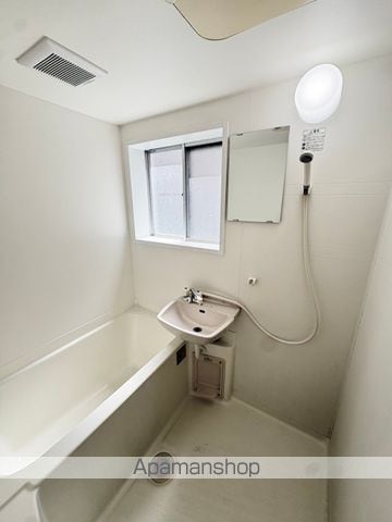 All Ages Apartmentの内装写真