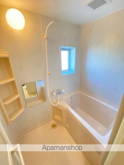 和歌山県和歌山市堀止東１丁目[2DK/45m2]のバス