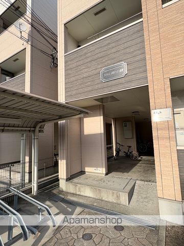 フジパレス浜寺ノースI番館の玄関写真