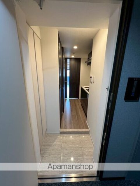 東京都中野区江原町２丁目[1K/25.52m2]の玄関