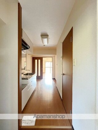 アースグローリエ[1K/30.35m2]の玄関