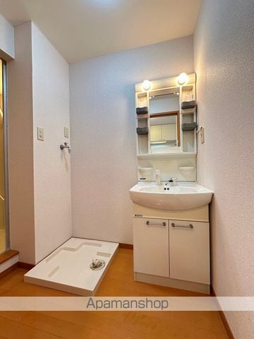 第5カネイ八帖北町アパートB棟の内装写真