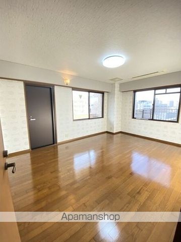 フォレスタ育和の内装写真