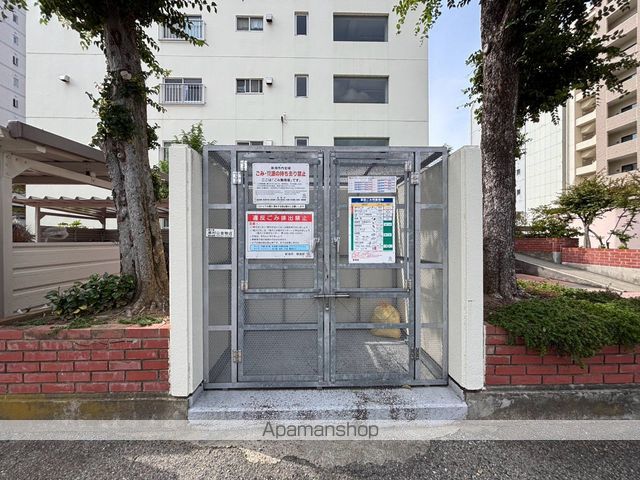 新潟駅南ハイツの外観写真