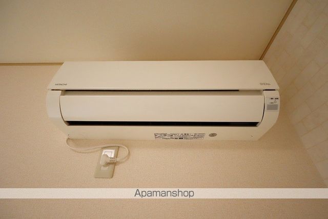 ファミール三軒屋 A棟の内装写真
