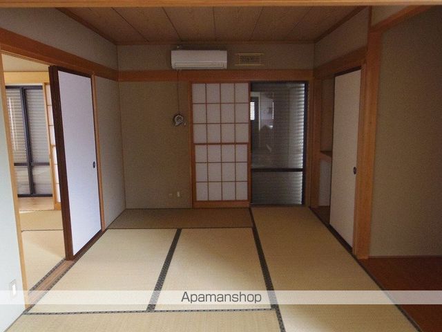スカイハイの内装写真