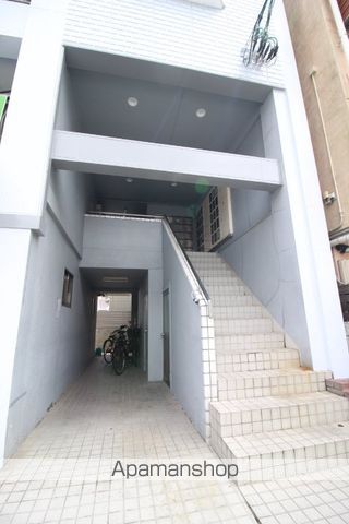 ベルハイム医大東の玄関写真