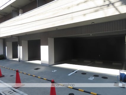 メインステージ板橋志村Ⅲ[1LDK/36.06m2]の駐車場