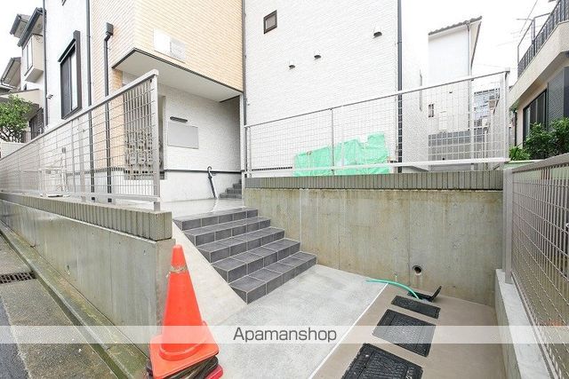 ハーモニーテラス上大岡の玄関写真