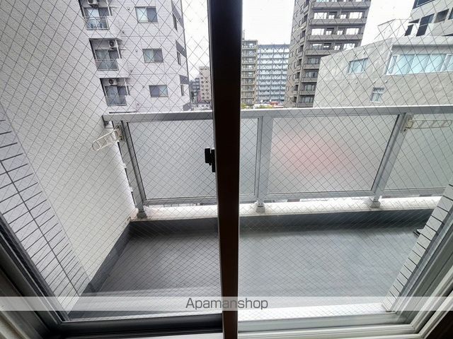 アストリア大通の内装写真
