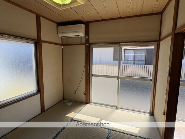 恩地町西貸家の内装写真