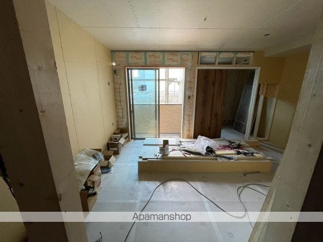 テンミニッツ辻堂の内装写真