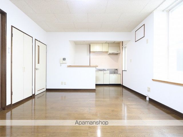クリスタルハーモニー26の内装写真