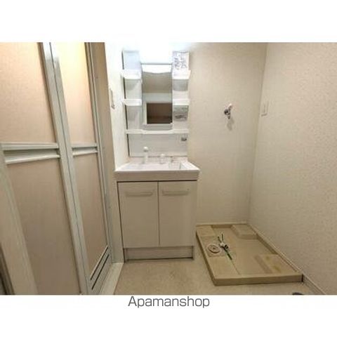 TWENTY1の内装写真