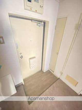 第三レジュエール[1K/26.18m2]の玄関