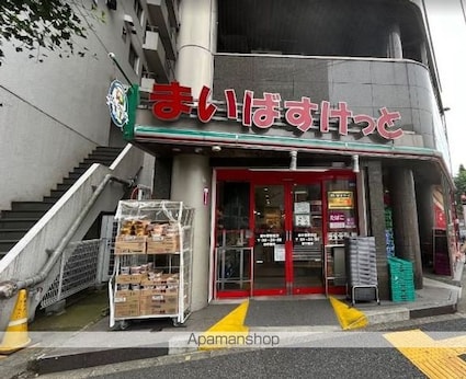 東京都中野区本町５丁目[1R/11.38m2]の周辺1