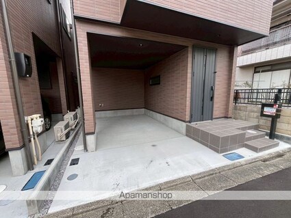 Ｋｏｌｅｔ日野０９[3SLDK/96.76m2]の駐車場