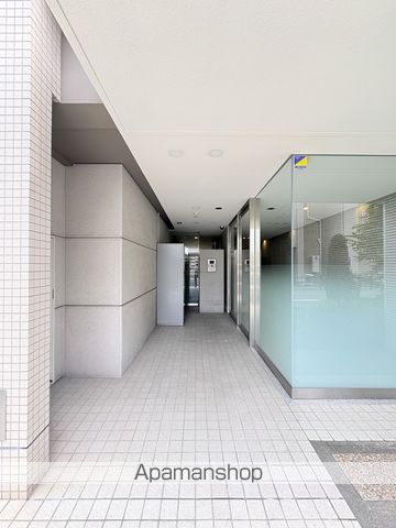 LAVISの玄関写真