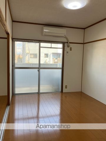 友華ハイツの内装写真