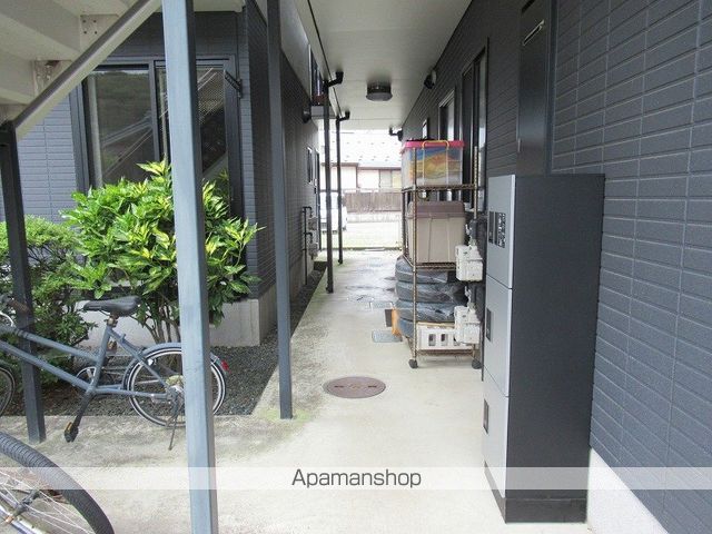 ファミール浅岸の玄関写真