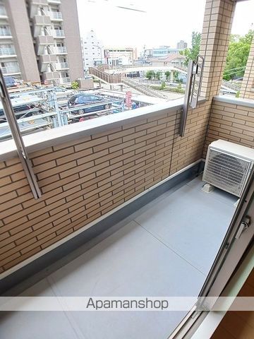 アルバーダ IIの内装写真