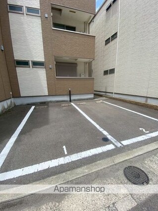 フジパレス城北Ⅲ番館[1LDK/36.54m2]の駐車場