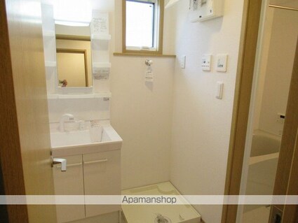 テゾーロ梨木Ｃ棟[1LDK/38.43m2]の洗面所