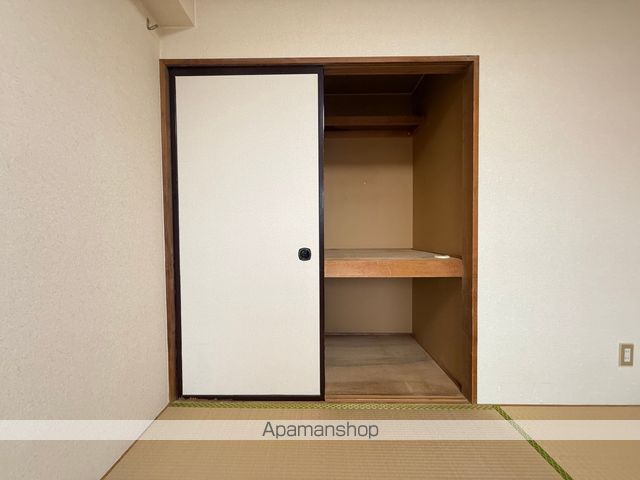 和工ビルの内装写真