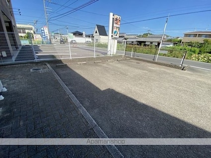 セジュール関谷　Ａ棟[3DK/55.39m2]の駐車場