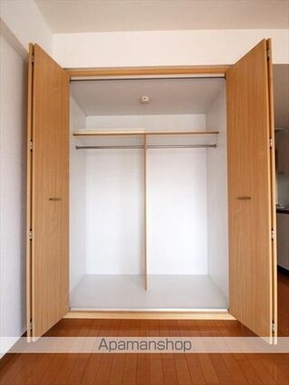 グランアルブル神田[1R/30m2]の収納