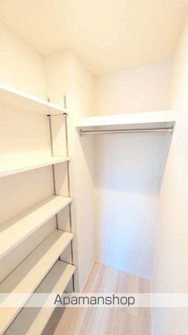 レジディア高田馬場の内装写真