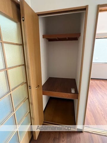 イーストウイングの内装写真