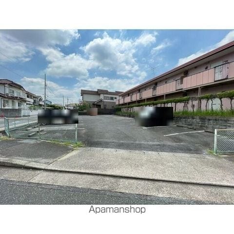 アルス極楽A棟の外観写真