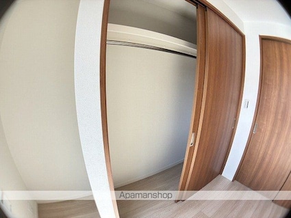 神奈川県横浜市鶴見区諏訪坂[2LDK/53.82m2]の収納