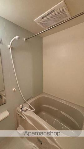 ボンジュルネIIの内装写真