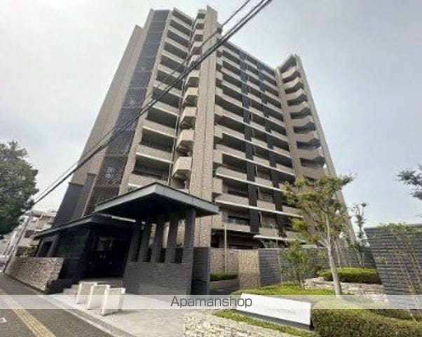 サーパス神宮参道レジデンスの外観写真