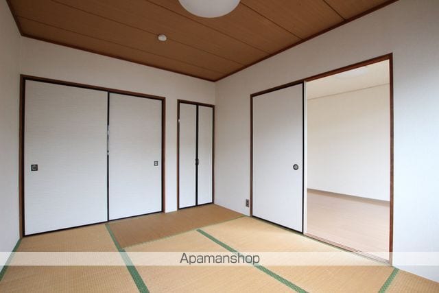 ネオハイツ浅野の内装写真
