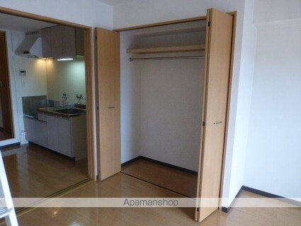 ロイヤルガーデン弐番館[1DK/31m2]の収納