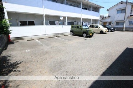 タウンハイツ和泉[1K/29.16m2]の駐車場