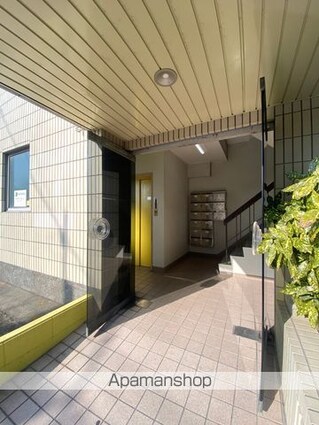 和歌山県和歌山市本町９丁目[2DK/45.72m2]のエントランス