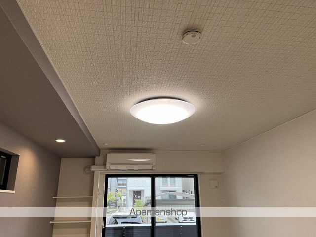 ハミングバードIIの内装写真